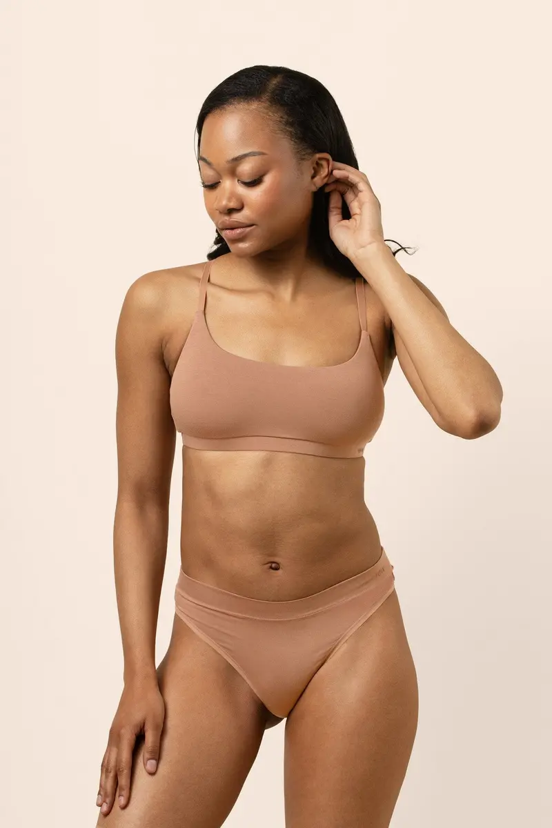 Women's Scoop Neck Bralette In Latte 2