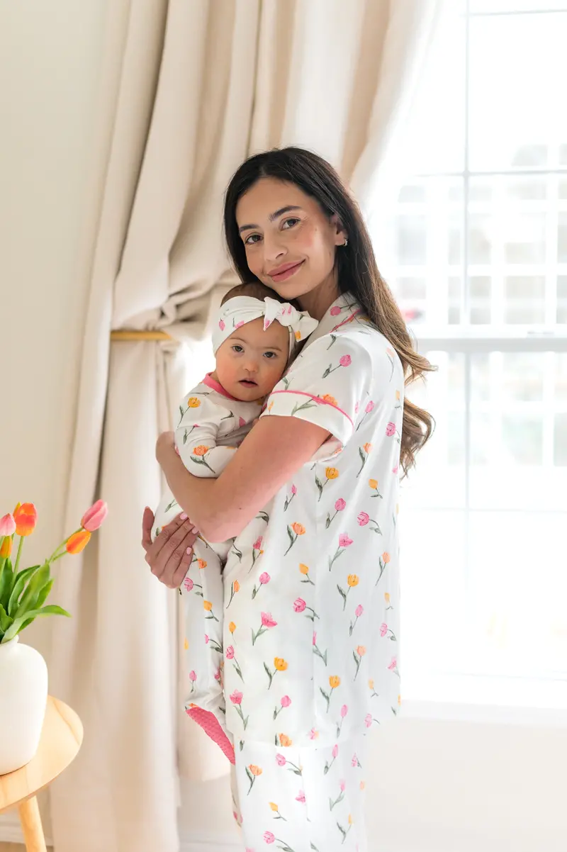 Women's Short Sleeve Cropped Pajama Set In Tulip 2
