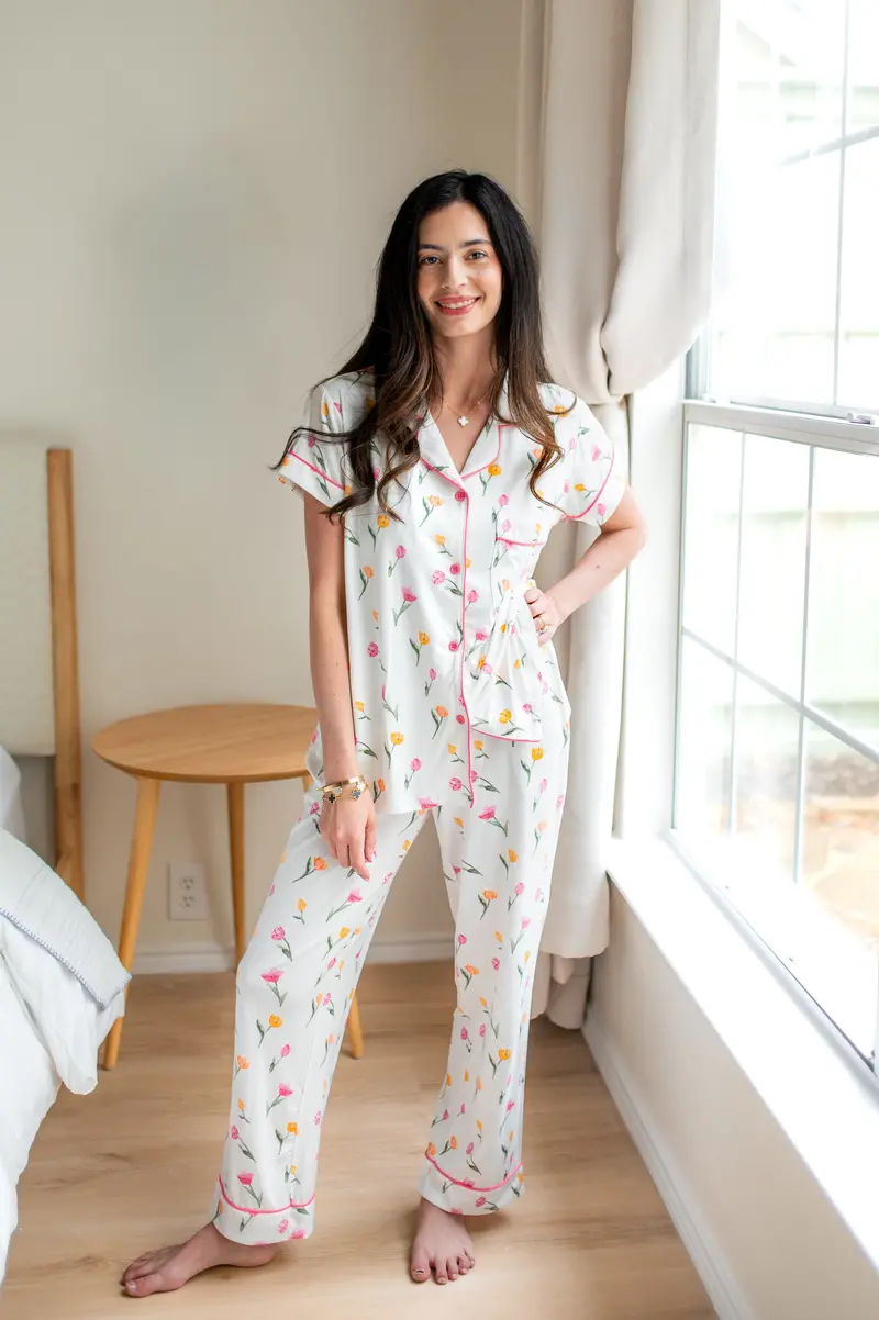 Women's Short Sleeve Cropped Pajama Set In Tulip 5