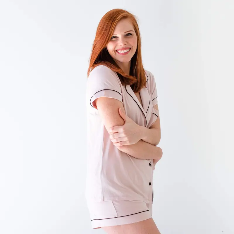Women’S Short Sleeve Pajama Set In Blush With Midnight Trim 1