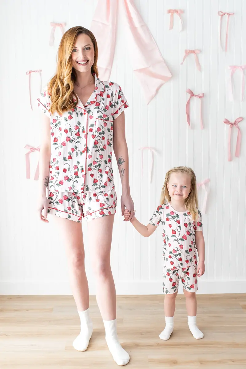 Women's Short Sleeve Pajama Set In Strawberry Fields 2