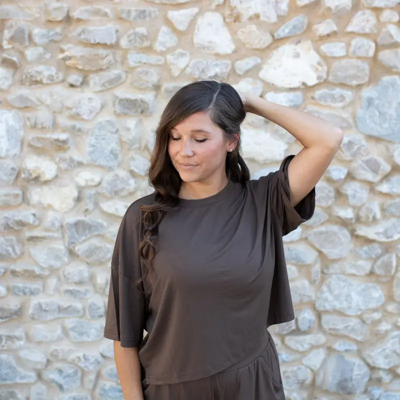 Women's Short Sleeve Tee In Espresso 1
