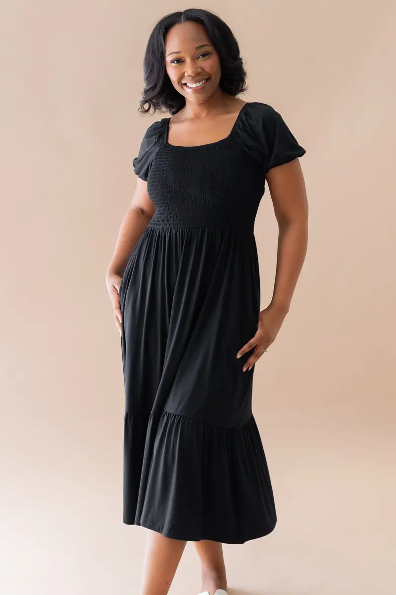 Women’S Smocked Dress In Midnight 1