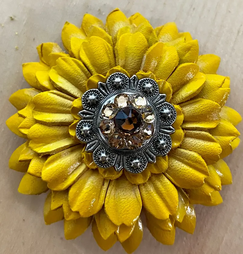 Yellow Daisy Leather Flowers - 1" Crystal Conchos - Options 4