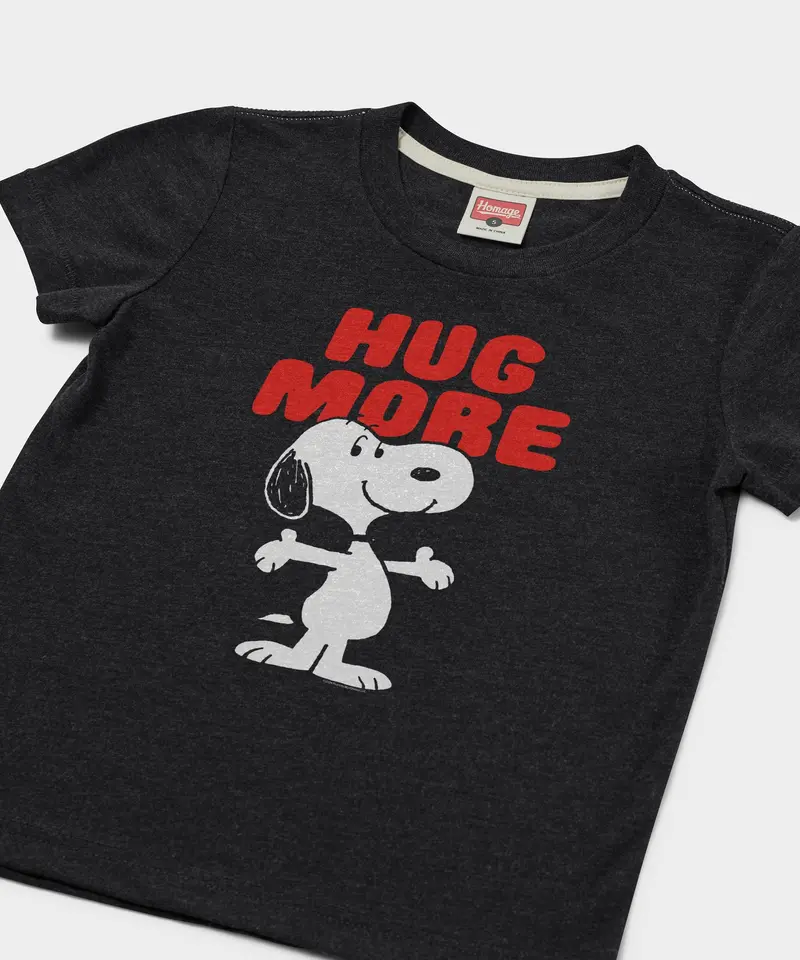 Youth Peanuts Snoopy Hug More 2